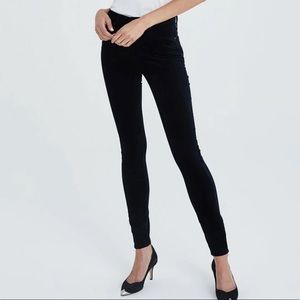 NWOT AG Farrah High-Rise Skinny Ankle Black 28